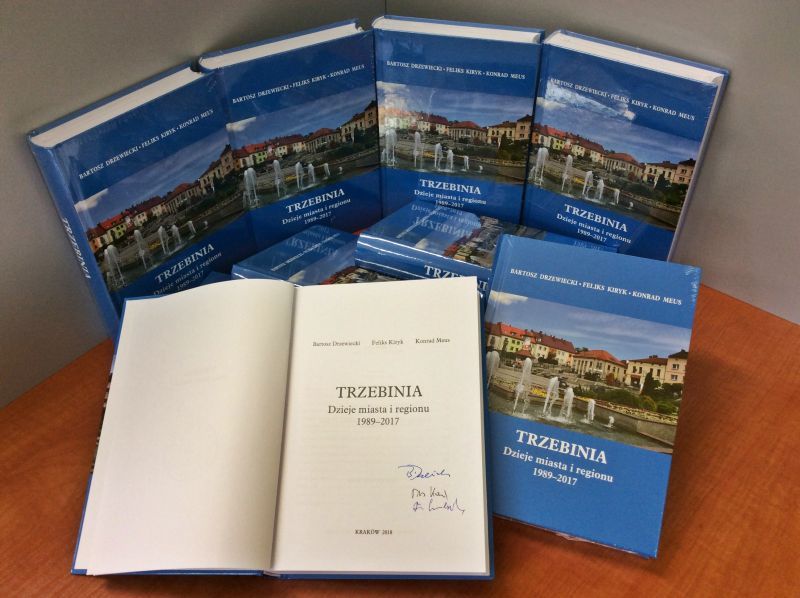 Ujęcie na książki "Trzebinia - Dzieje miasta i regionu 1989- 2017" w sprzedaży